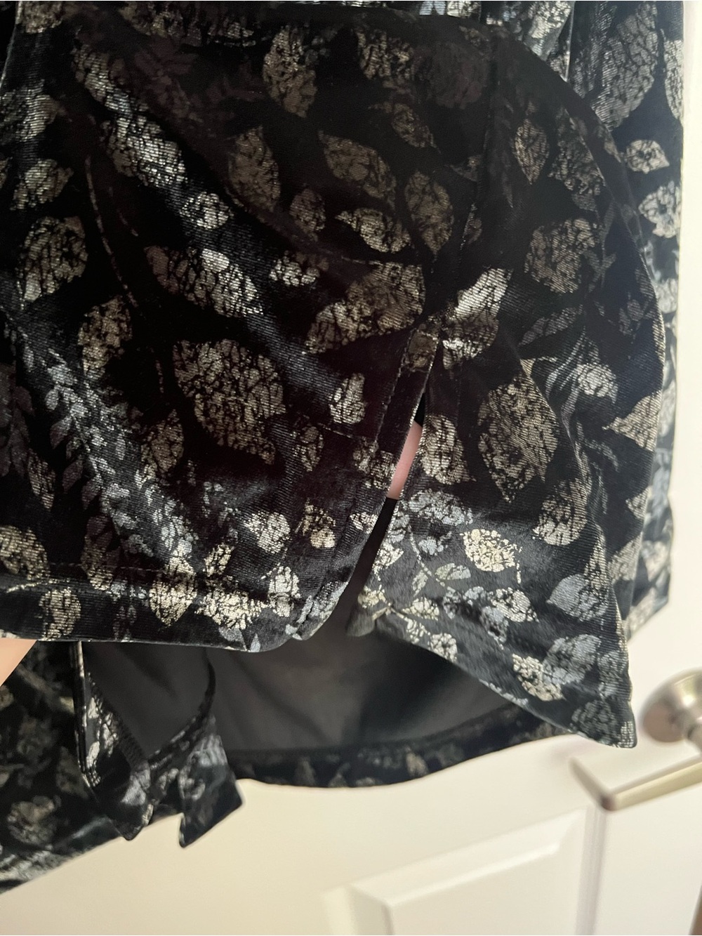 Denim & Co Velvet Leaf Print Button Down Blouse - Picture 6 of 9